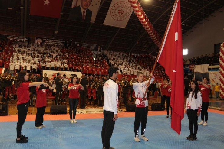 19 Mayıs Atatürk’ü Anma Gençlik ve Spor Bayramı kutlandı