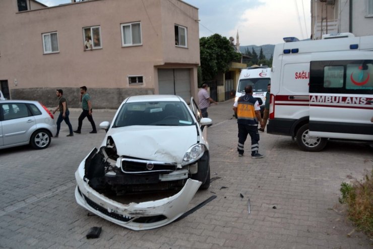 Adana’da trafik kazası 3 yaralı