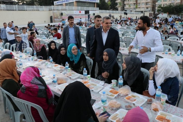 Binlerce Türk ve Suriyeli Halil İbrahim Sofrasında buluştu
