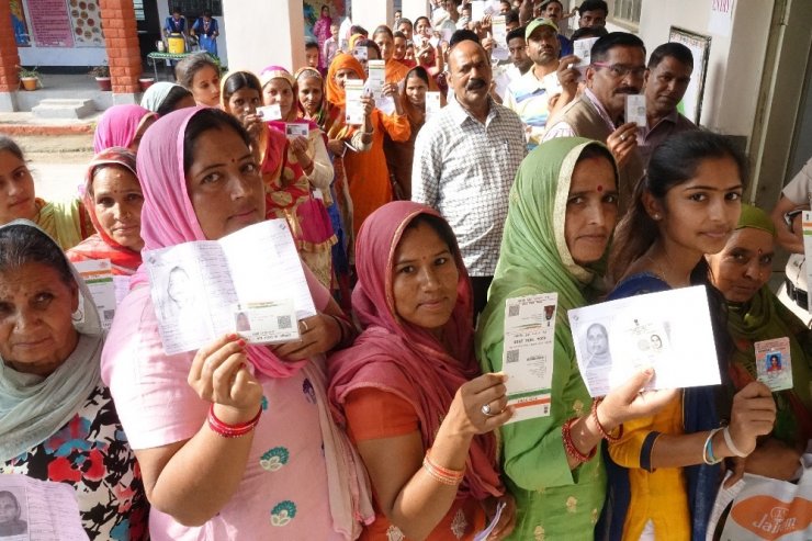 Hindistan’da 5 haftadır süren seçimlerde oy verme işlemi bitti