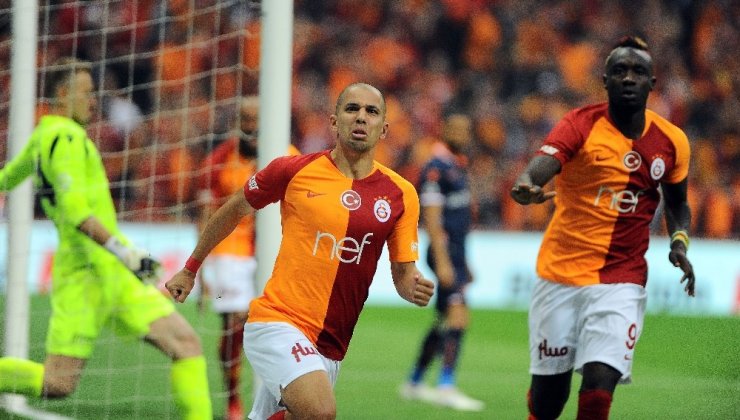 Spor Toto Süper Lig: Galatasaray: 2 - M.Başakşehir: 1 (Maç sonucu)