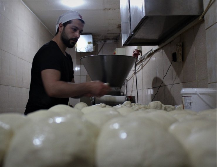 Elazığ’da Ramazan’a özel "Nohut Ekmeği"