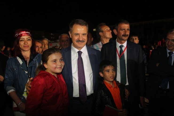 Niyazi Koyuncu ve Kıraç’tan 100. yıl konseri