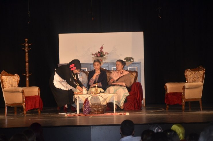 Manisa’daki tiyatro festivali sona erdi
