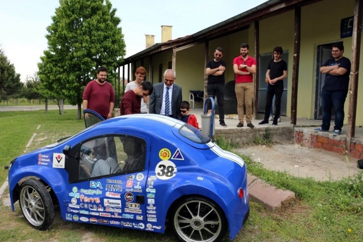 Mimarsinan OSB, ERÜ’nün elektrikli aracı ’VoltaCar’a sponsor oldu