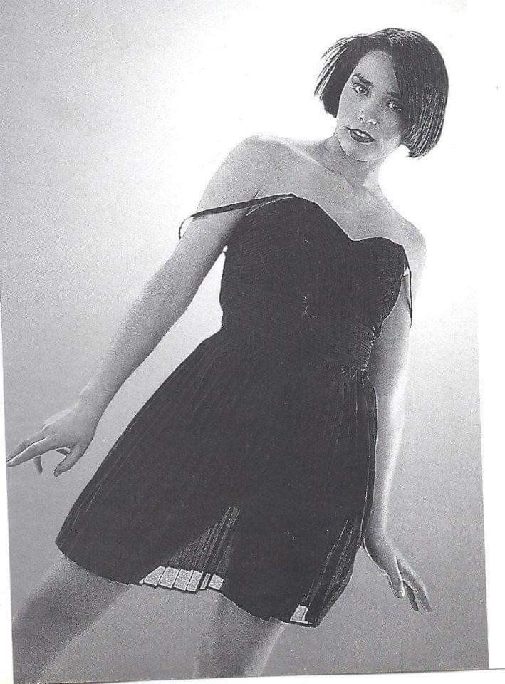 Eski manken obezite ameliyatıyla podyuma döndü