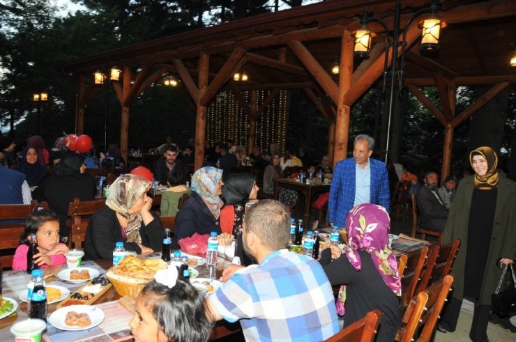 Akşehir Belediyesinden Kardeşlik İftarı