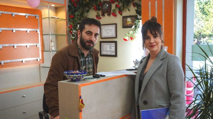 Aykut Enişte filmi İzmir galasıyla tüm Türkiye’de vizyona girecek