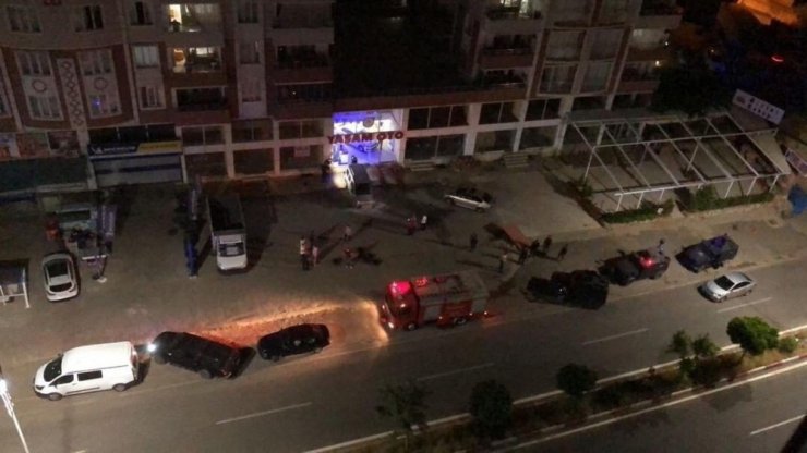 Siirt’te park halindeki araç yandı