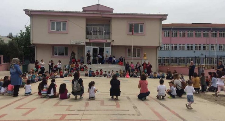 Alaşehir’de ’Okul Dışarıda Günü’ etkinliği