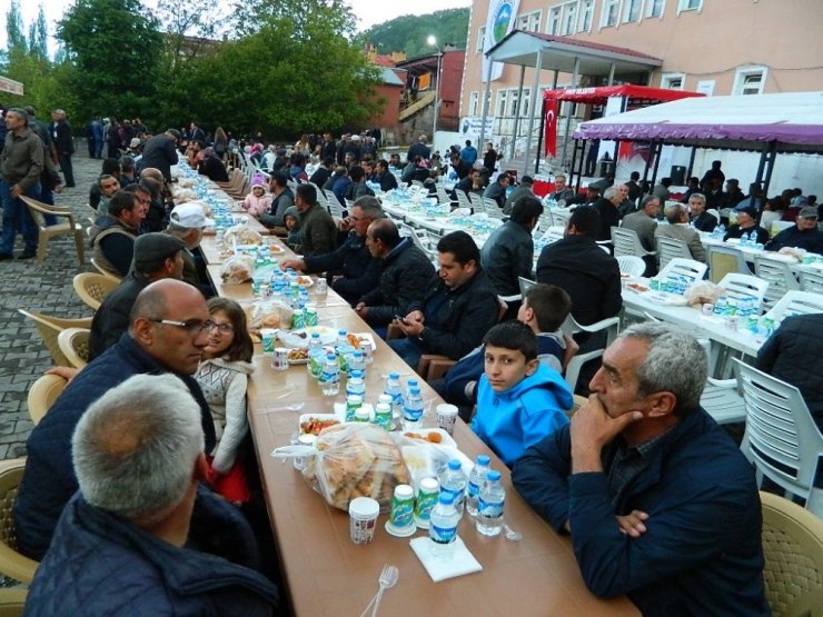 Posof’ta 2 bin kişilik iftar organizasyonu