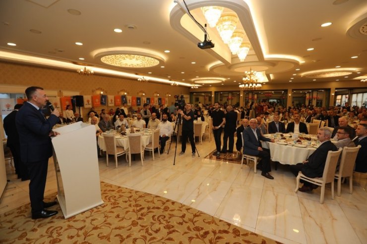 AK Parti Adapazarı İlçe Danışma Meclisi iftar programında gerçekleştirildi
