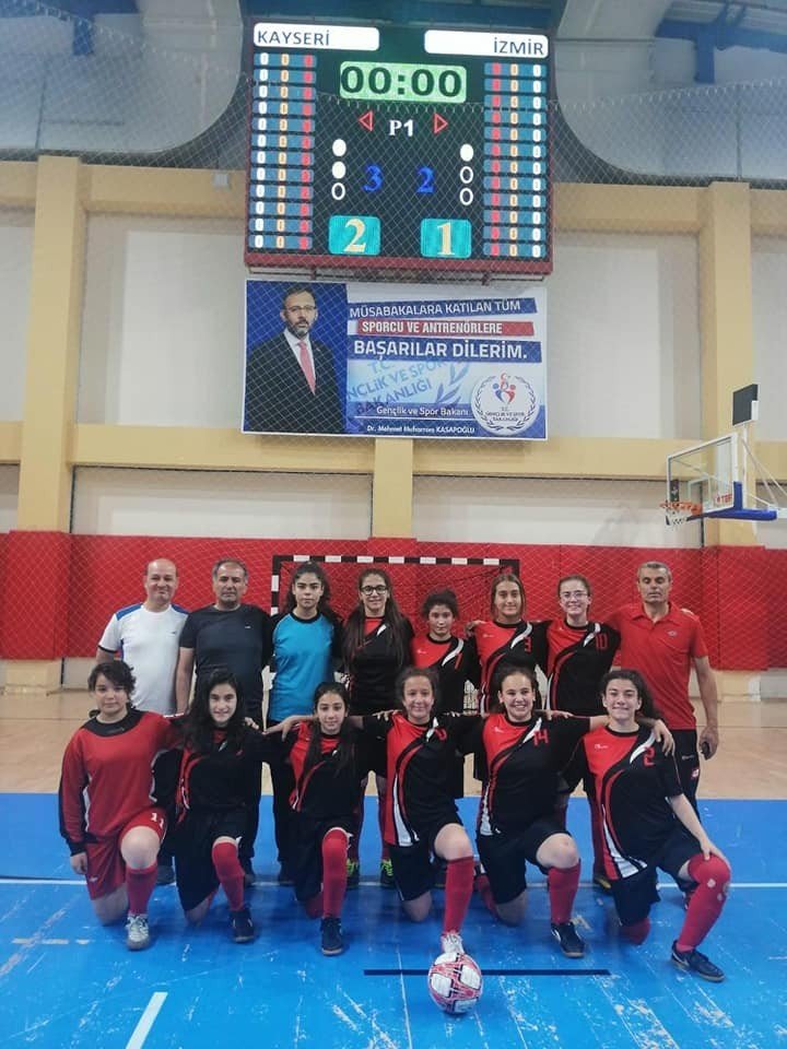 Kayseri Futsalda Türkiye Şampiyonu Oldu
