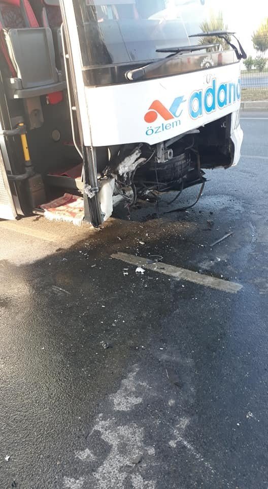 Alanya’da otobüsle otomobil çarpıştı: 1 ölü