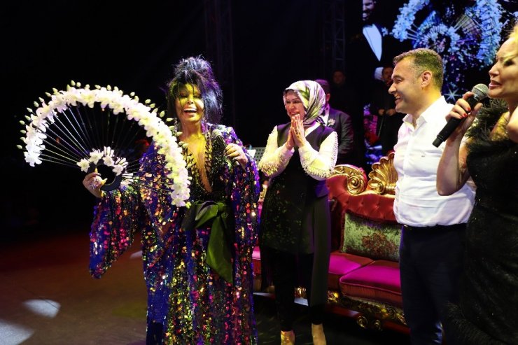 Alanya’da Bülent Ersoy rüzgarı