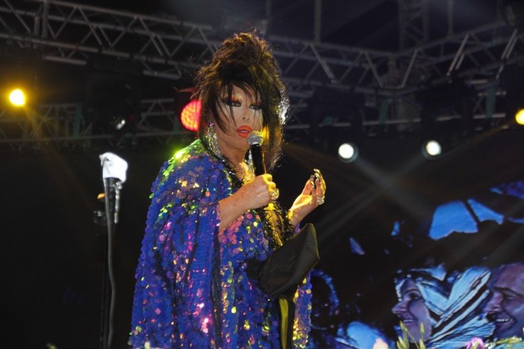 Alanya’da Bülent Ersoy rüzgarı