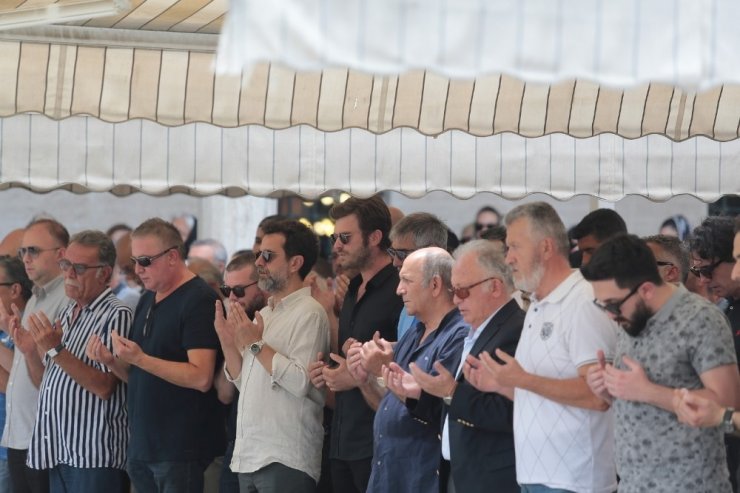 Kıvanç Tatlıtuğ ve Başak Dizer’in acı günü