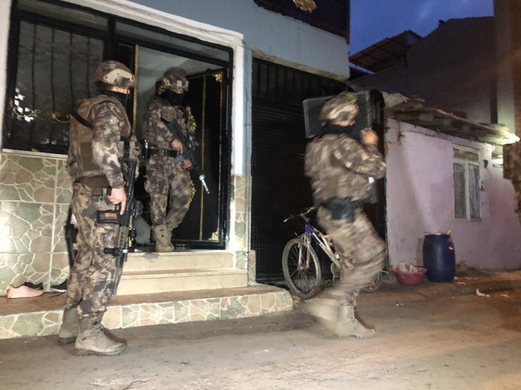 Bursa’da Bin polisle şafak operasyonu çok sayıda gözaltı