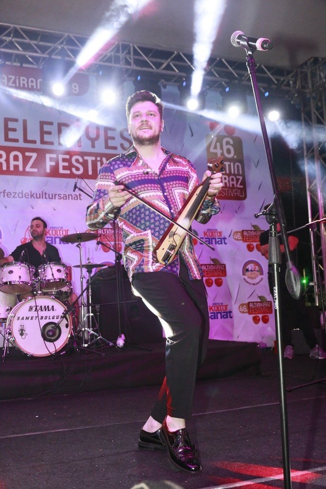 Körfez Kiraz Festivalinde Ekin Uzunlar coşkusu