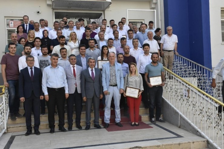 Mardin’de beyaz bayrak projesi ve beslenme dostu okullar sertifikalarını aldı