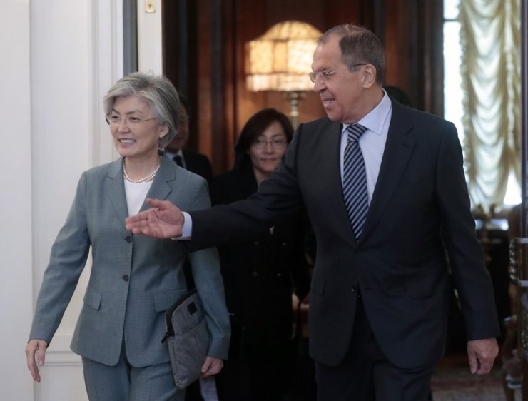 Lavrov, Güney Koreli mevkidaşıyla görüştü