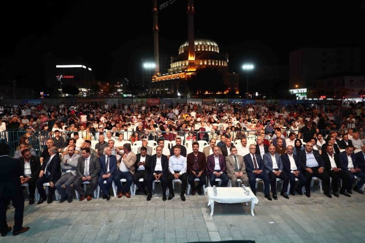 Bağcılar Meydanı, Bitlis ve Adıyaman ezgileriyle şenlendi