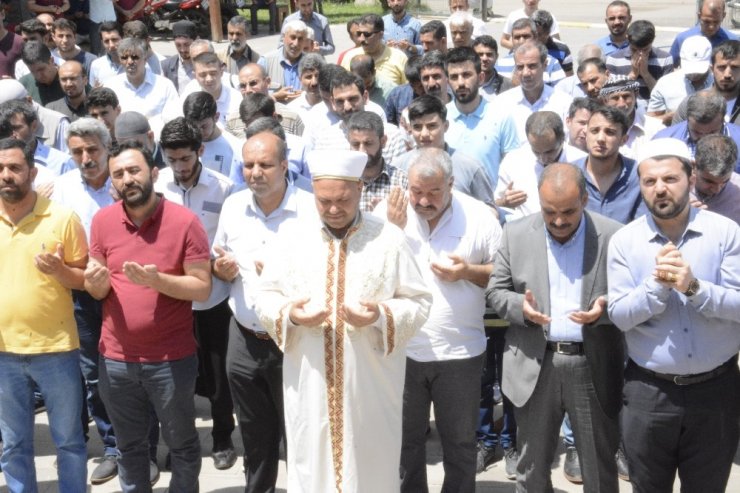 Siverek’te Mursi için gıyabi cenaze namazı kılındı