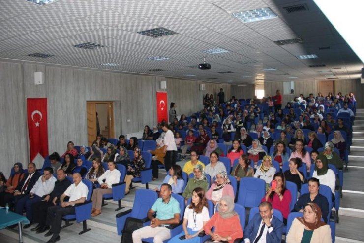Hakkari’de ‘Finansal Okuryazarlık ve Kadının Ekonomik Güçlenmesi’ semineri