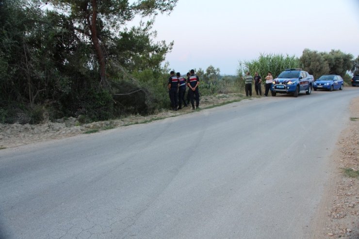Antalya’da otomobil şarampole yuvarlandı: 3 yaralı