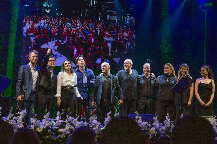 Antalya’da Monica Molina rüzgarı