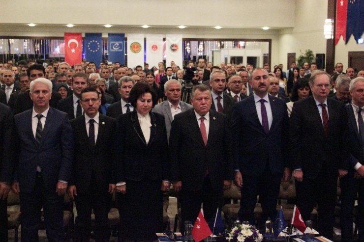 Adalet Bakanı Gül: "Yargı Türk milleti adına karar veren, çok önemli adımlar atan bir hale gelmiştir"
