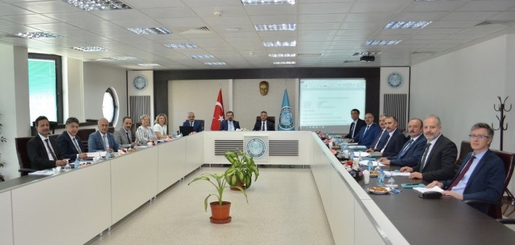 Balıkesir Üniversitesi, Üniversitelerarası Kurul Yönetim Kuruluna ev sahipliği yaptı