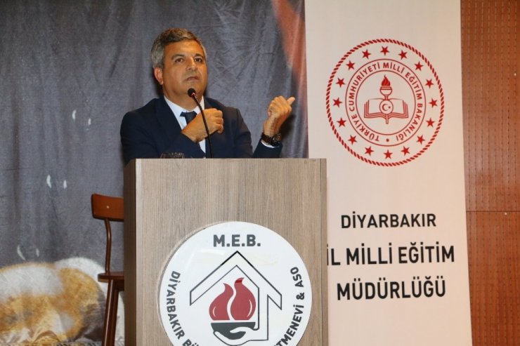 Diyarbakır’da sınıf öğretmenlerine seminer