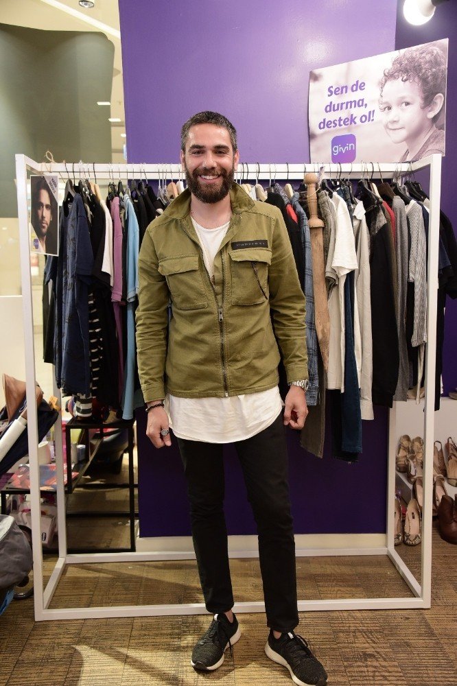 Kadir Doğulu’dan otizmli çocuklara destek