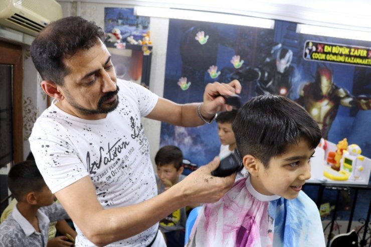 Kur’an-ı Kerim öğrenen çocuklara ücretsiz tıraş
