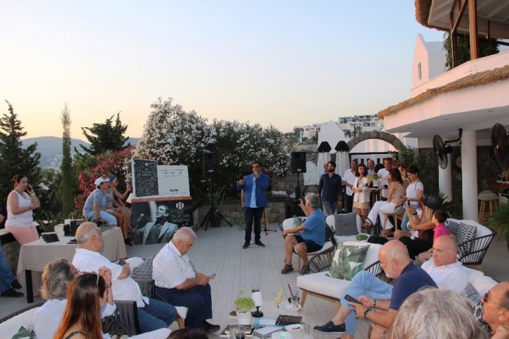 90’lı yılların efsane sanatçısı Ege, Bodrum’da yeni kitabını tanıttı