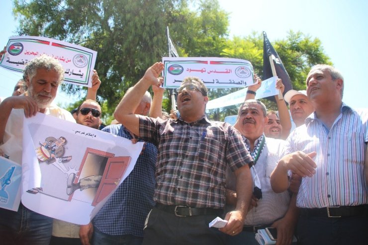 Filistinliler ABD’nin Yüzyılın Anlaşması planını protesto etti