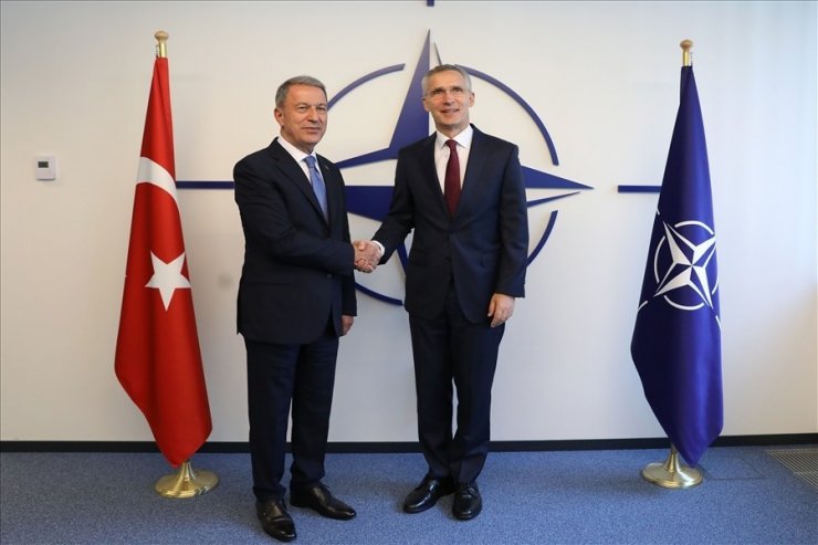 Milli Savunma Bakanı Akar, NATO Genel Sekreteri Stoltenberg ile bir araya geldi