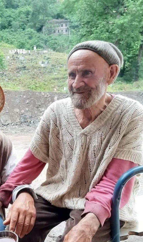 Araklı’daki selde hayatını kaybeden 78 yaşındaki vatandaş son yolculuğuna uğurlandı