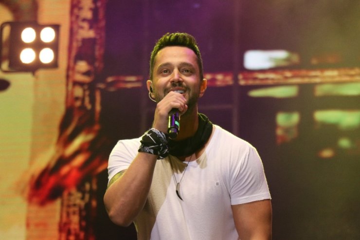 Kdz. Ereğli’de Hadise ve Murat Boz rüzgarı