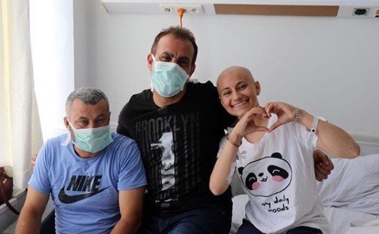 Haluk Levent lösemili Ebru Çelen ile düet yaptı