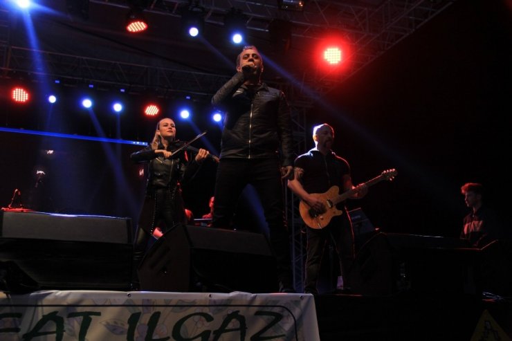 Haluk Levent Cide’de 20 bin kişiye konser verdi