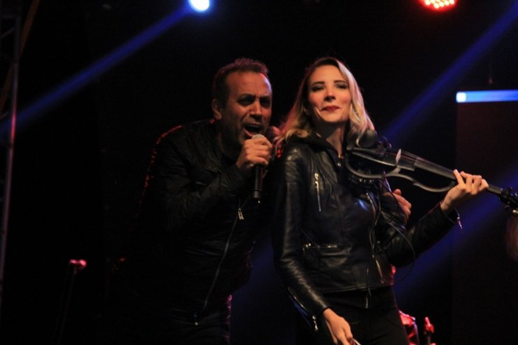 Haluk Levent Cide’de 20 bin kişiye konser verdi