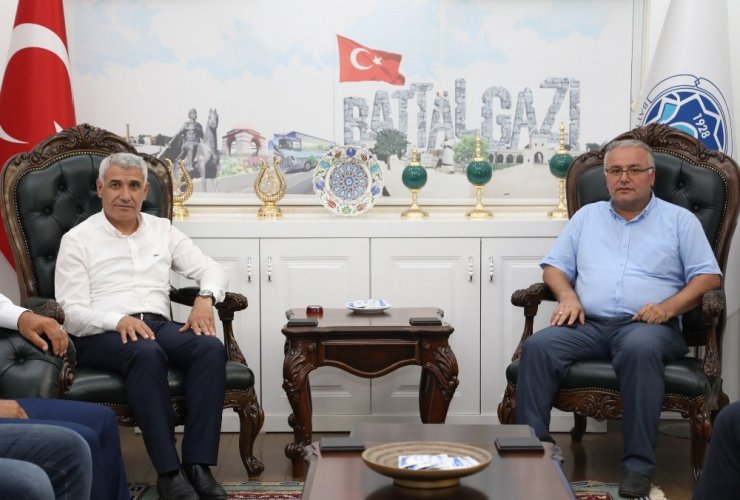 Bursa Malatya Darendeliler Derneği’nden Başkan Güder’e ziyaret