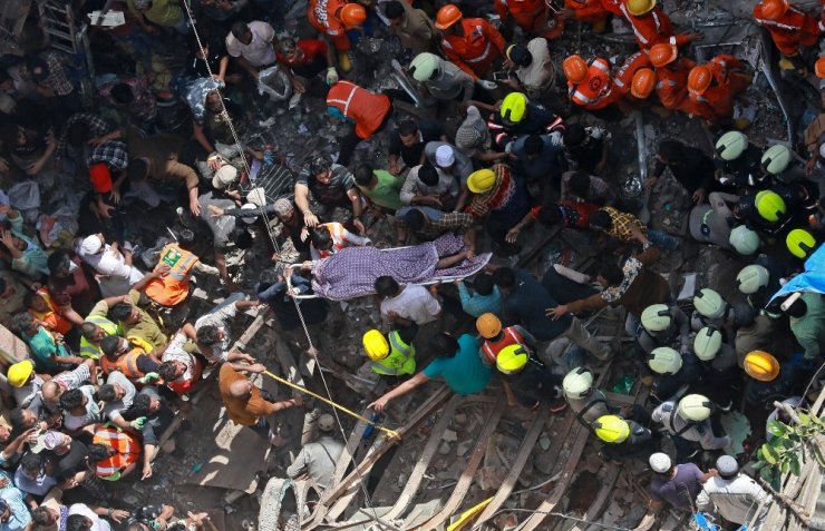 Hindistan’daki çöken binada ölü sayısı 14’e yükseldi