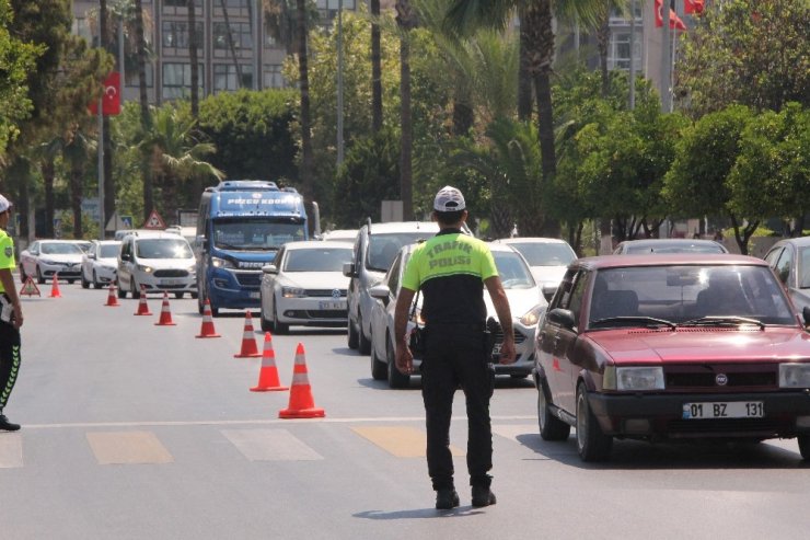 Mersin’de sürücülere 6 ayda 36 milyon 858 bin lira ceza kesildi