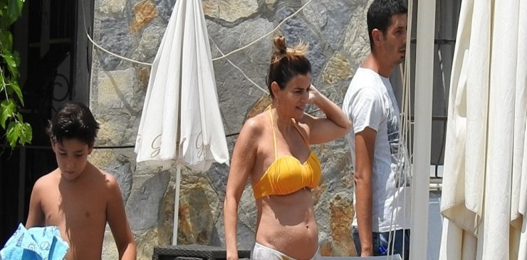 Ece Vahapoğlu’nun bebeğinin cinsiyeti belli oldu