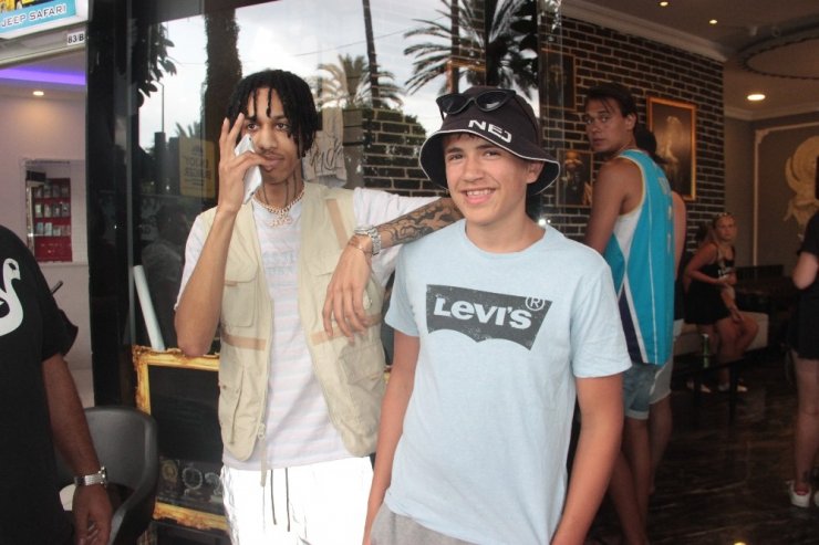 Ünlü Ayo-Teo kardeşler Alanya’da