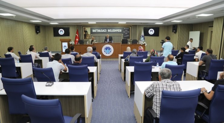 Battalgazi Belediyespor’da yeni yönetim ilk toplantısını gerçekleştirdi