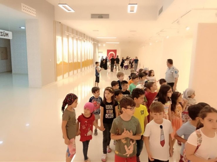 Kur’an Kursu öğrencilerinden 15 Temmuz Şehitler müzesine ziyaret